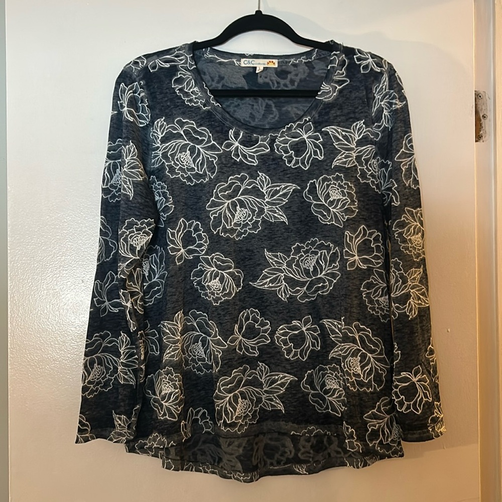 NWOT. C & C California Shirt. Large